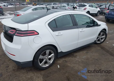2012 Chevrolet Volt z USA, uszkodzony, nr VIN 1G1RA6E46CU112052